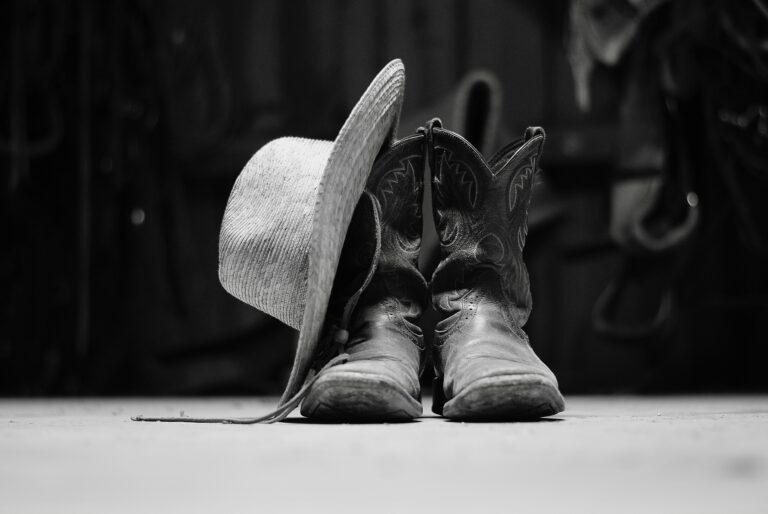 josephhershmedia h0tIBo9ezsU unsplash 768x5141 1