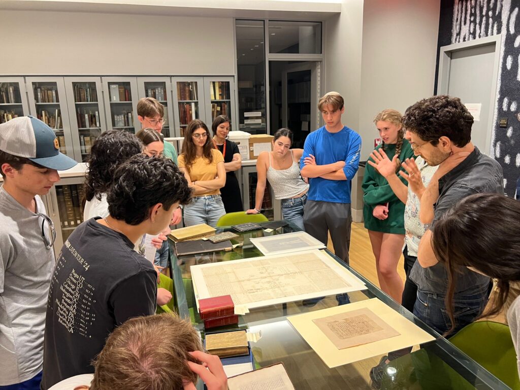 1756312223 yitz landes library